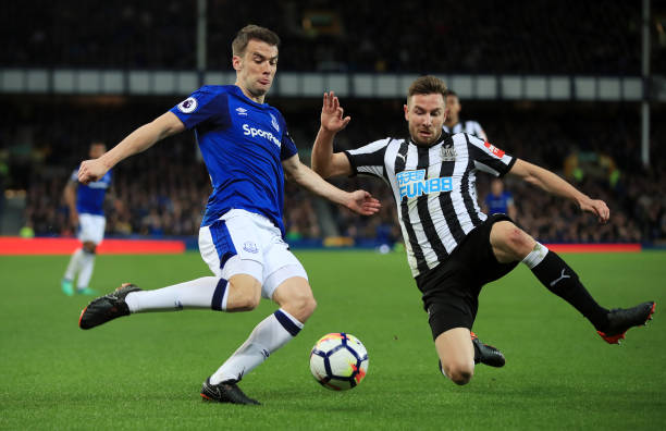 社交媒体上 社交媒体上