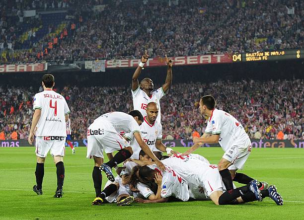 他在暂停期 他在暂停期