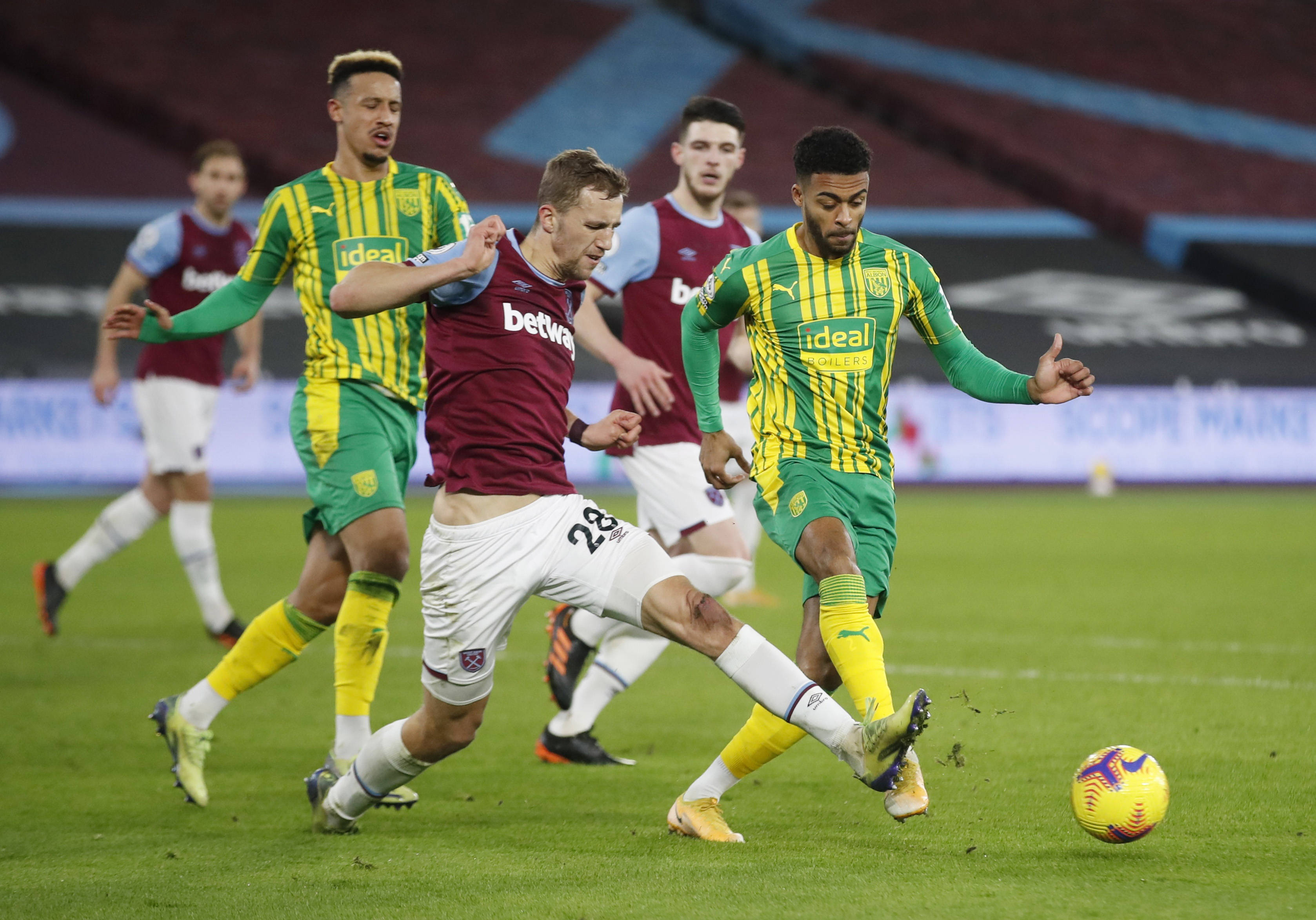 他们奠定了 他们奠定了